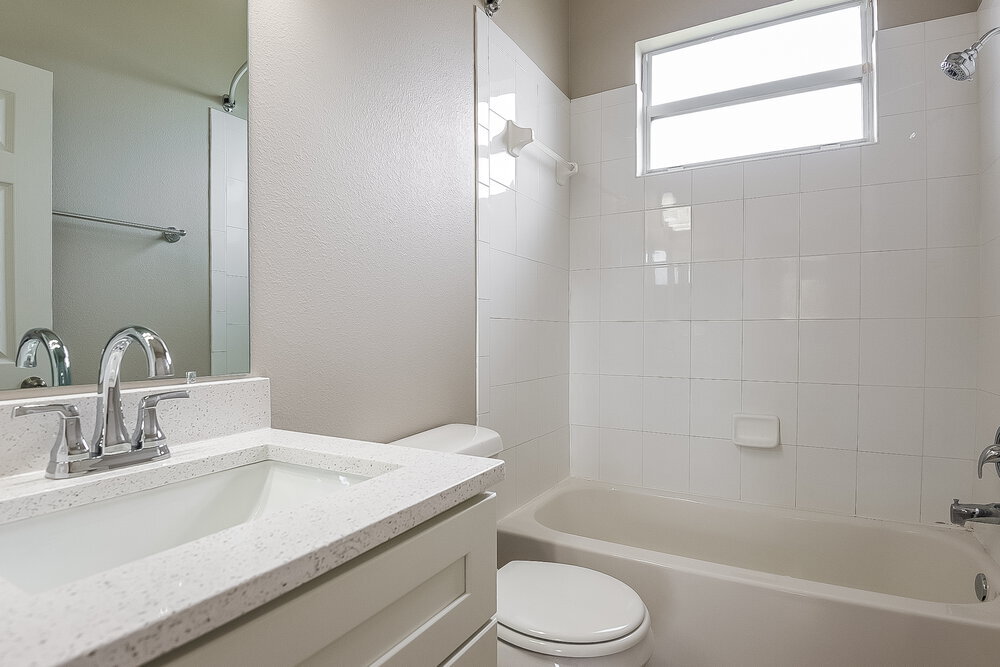 Building Photo - 9104 63rd Ct E