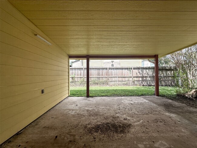 Building Photo - 17706 Wild Oak Dr