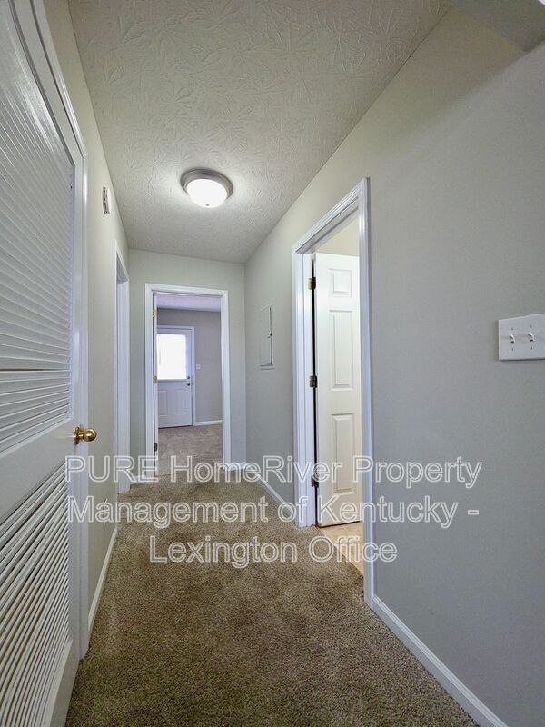 Building Photo - 126 Grinder Ct