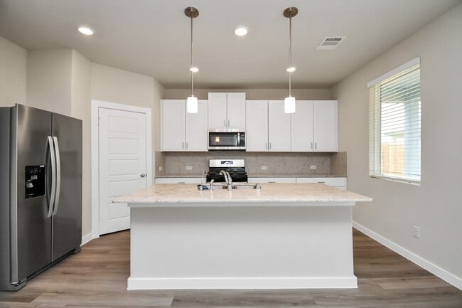 Building Photo - 8408 Rising Stream Dr