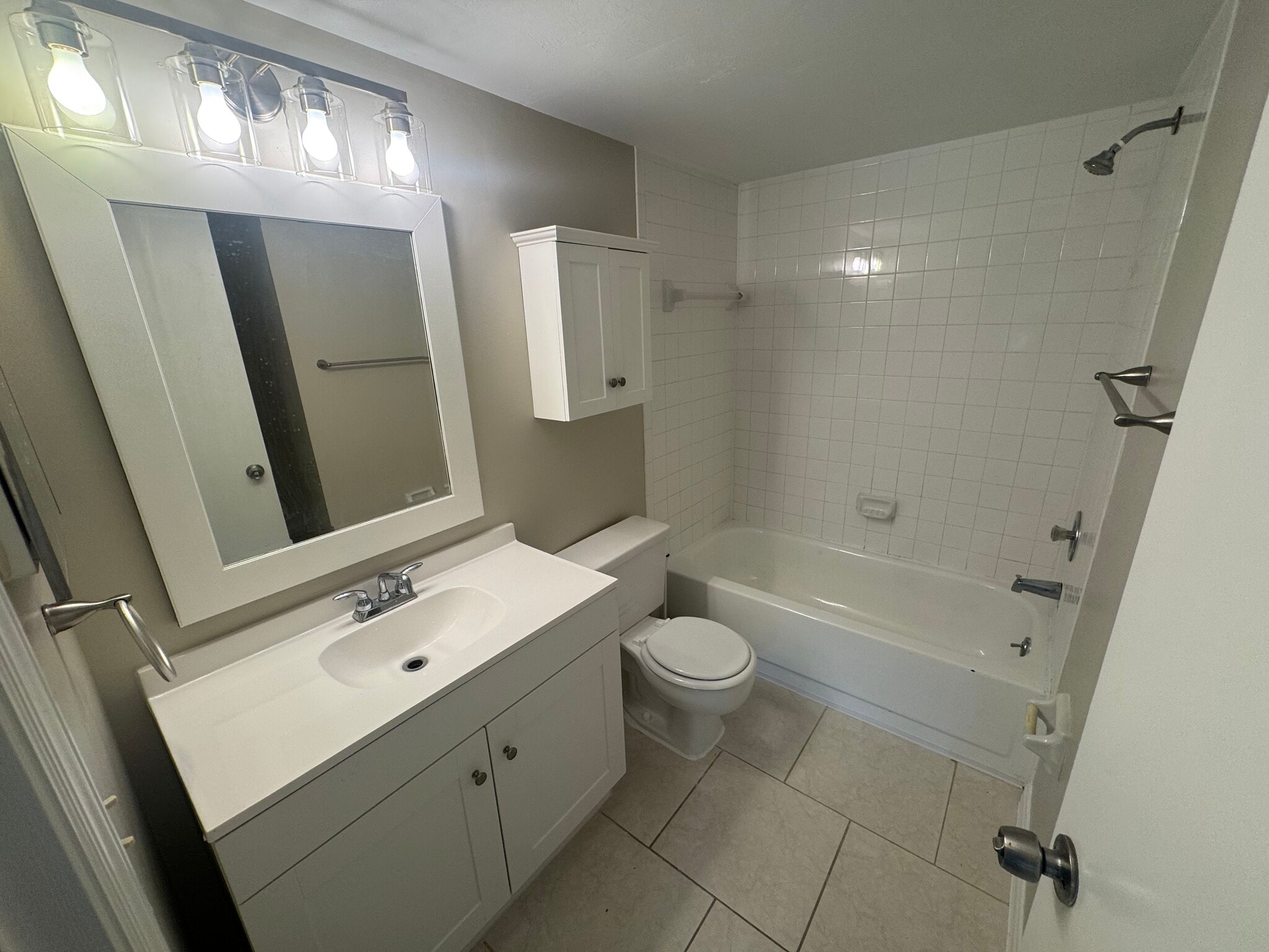 Building Photo - 1025 Foxfire Ln