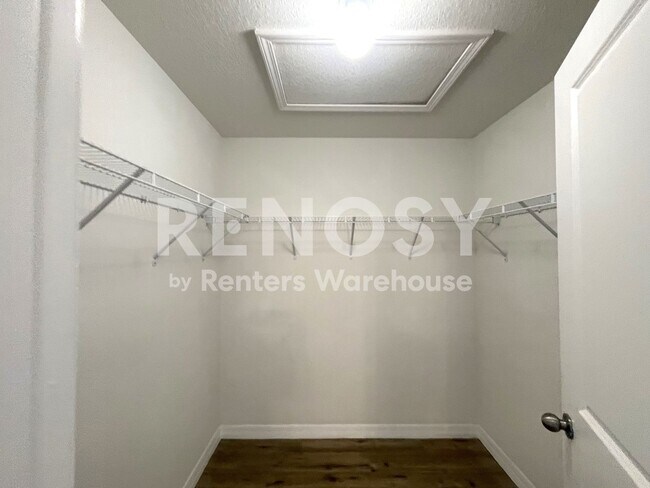 Building Photo - REDUCED with $300 Credit for 8/1 Move-in Spacious 3/2.5/1 Townhome in Riverview