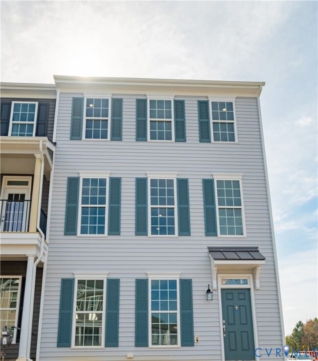Building Photo - 15225 Dunton Ave