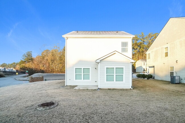 Building Photo - 501 Brady Dr