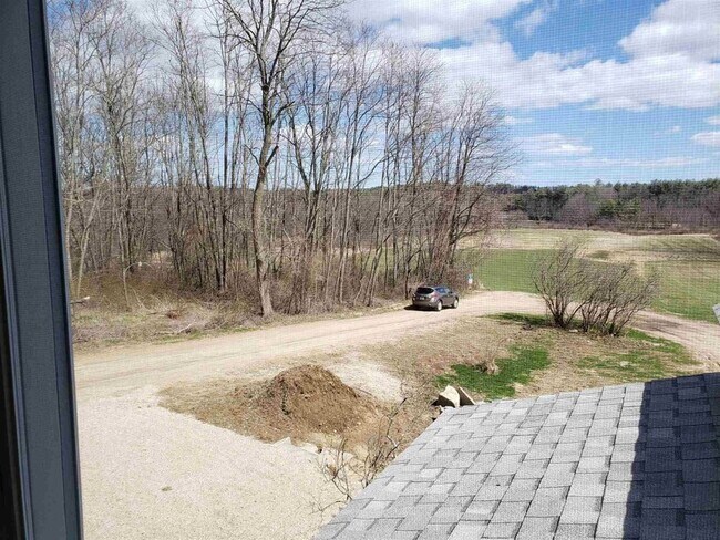 Building Photo - 230-232 Spruce Ln Ext