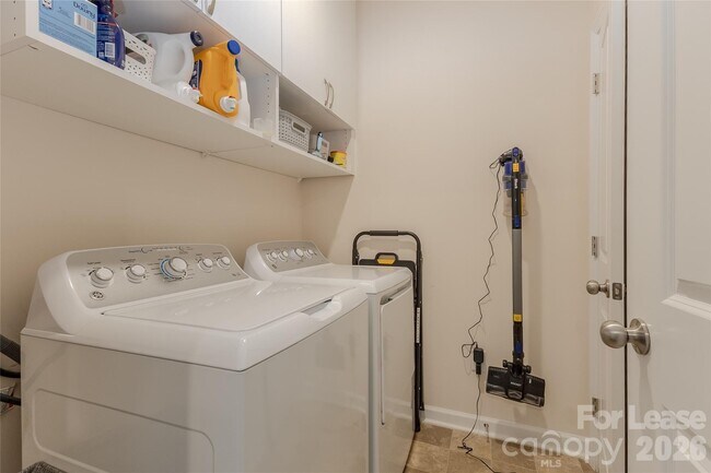 Building Photo - 4471 Dover Ct