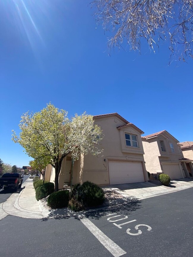 Building Photo - 4361 Altura Vista Ln NE