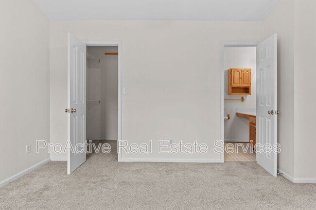 Building Photo - 5312 Pandoria Ave