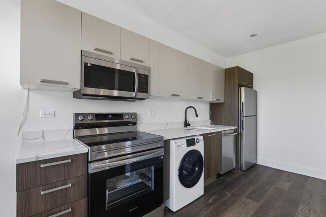 Building Photo - 1 bedroom in Chicago IL 60660