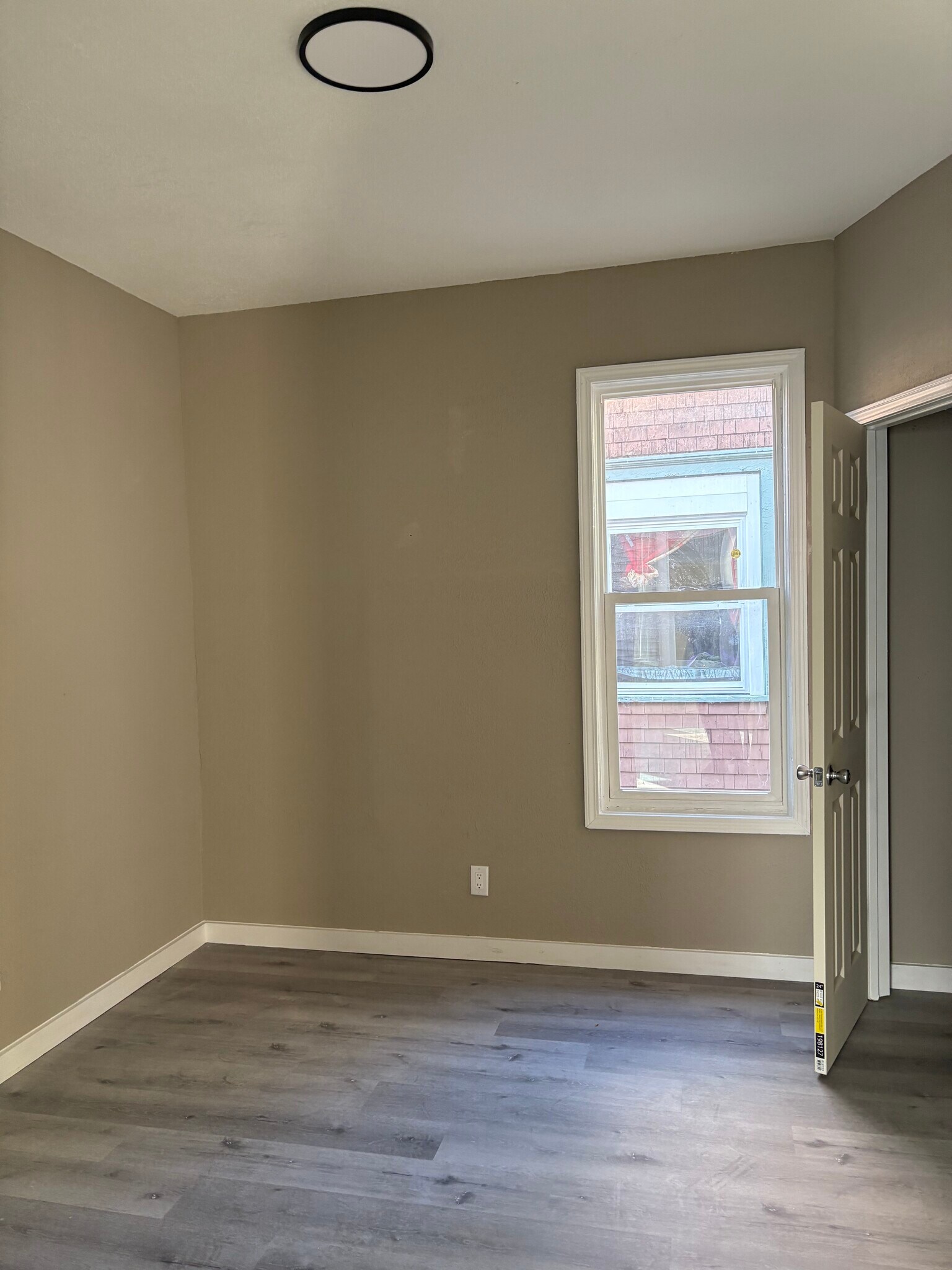 Building Photo - 1433 N 39th St