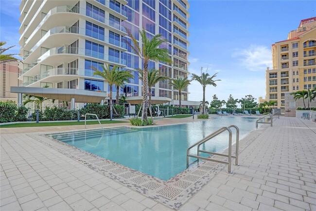 Building Photo - 153 N Seabreeze Blvd