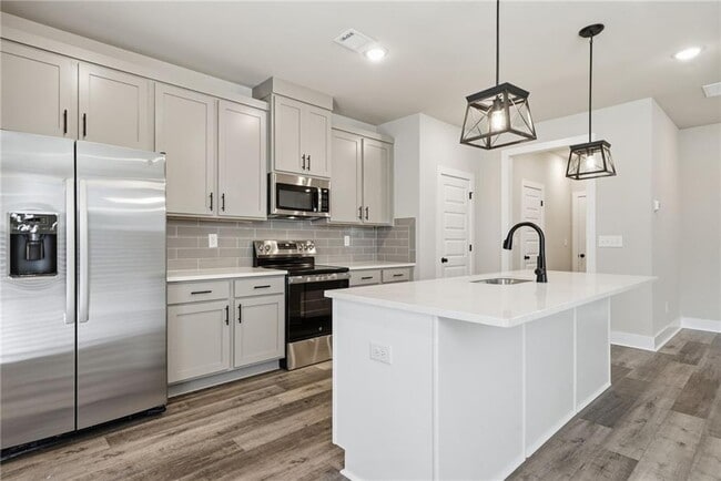 Building Photo - 5728 Urban Vlg Wy