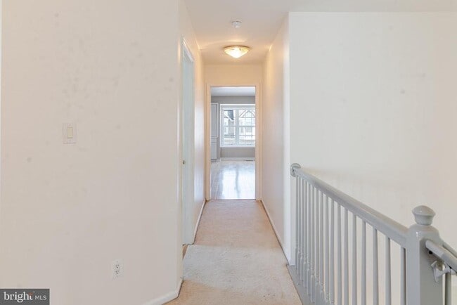 Building Photo - 21 Stokes Rd