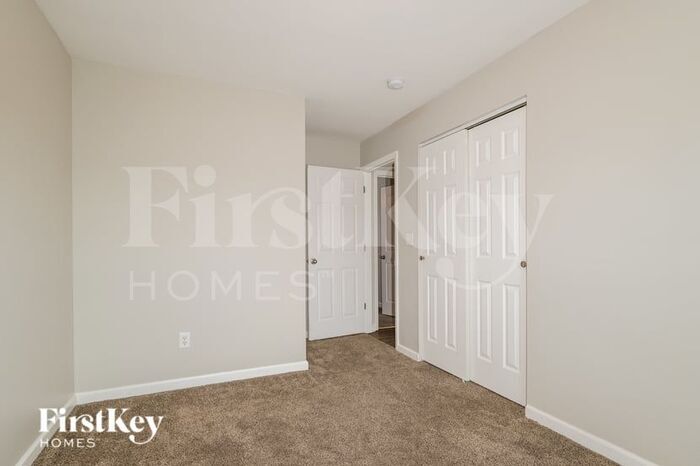 Building Photo - 2730 Glenstone Ct