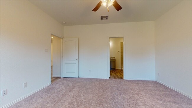 Building Photo - 31319 Black Frst Xing