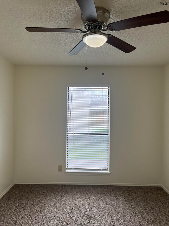 Building Photo - 4718 Brookdale Dr