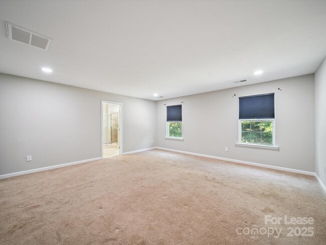 Building Photo - 10327 Rutledge Ridge Dr NW