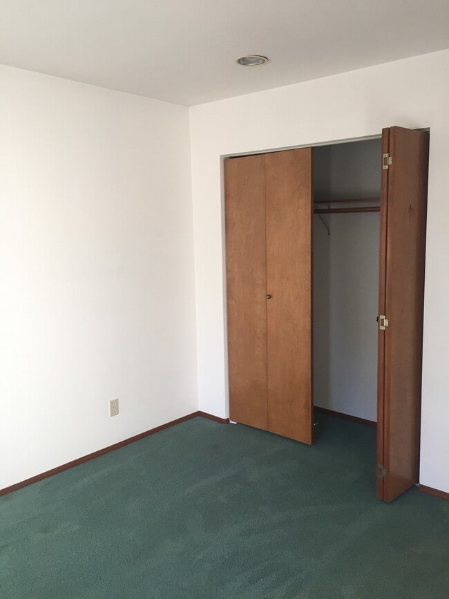 Building Photo - 715 Syzygy Ct