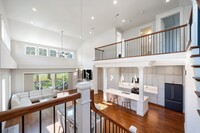 Building Photo - Luxurious House In Kingsmill