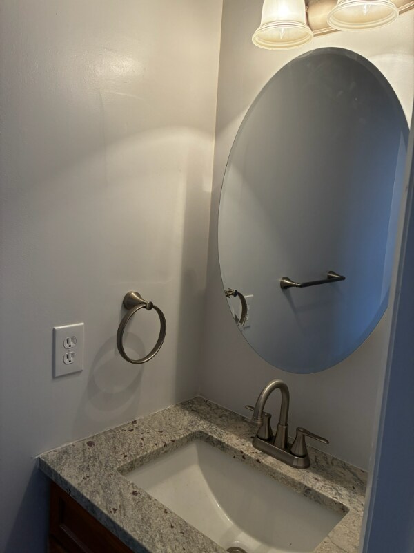 Building Photo - 720 Ohio Pike