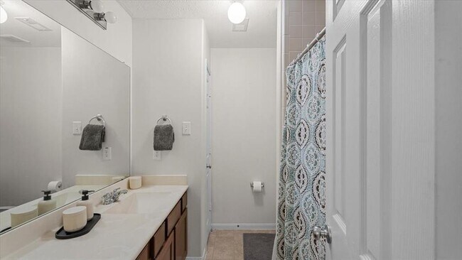 Building Photo - 10543 Day Trail Ln