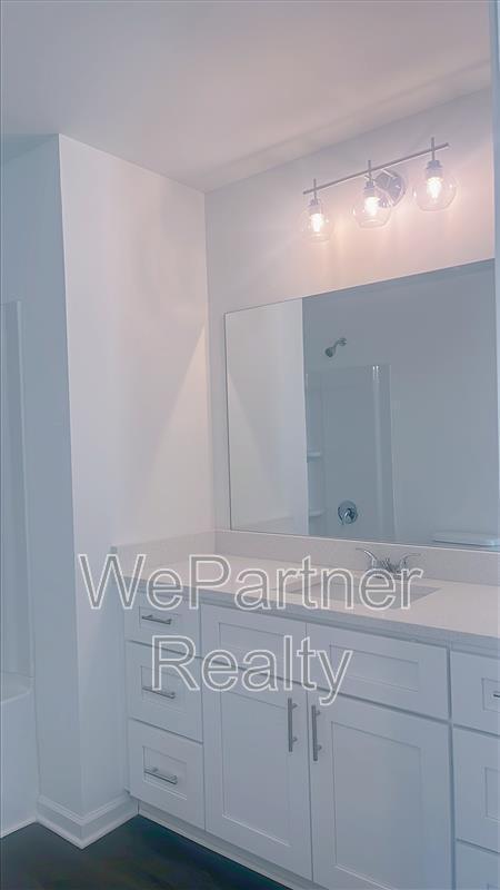 Building Photo - 3 Sandstone Dr