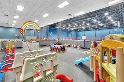 Building Photo - 8 Key W Ct