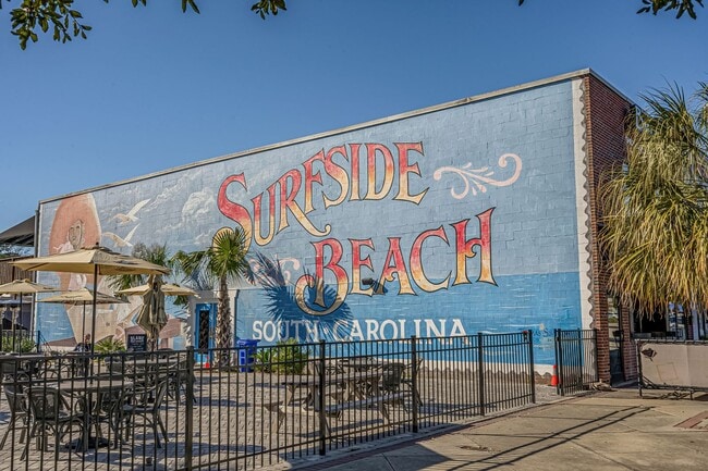 Building Photo - Fully Furnished - Seasonal or Long Term Op...