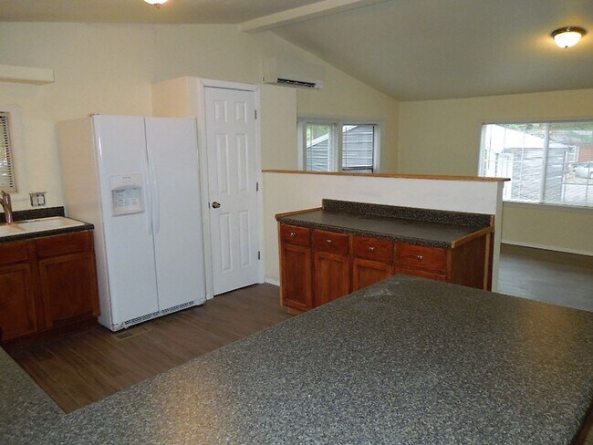 Building Photo - Remodeled 3 Bedroom Home with 2 Car Garage!