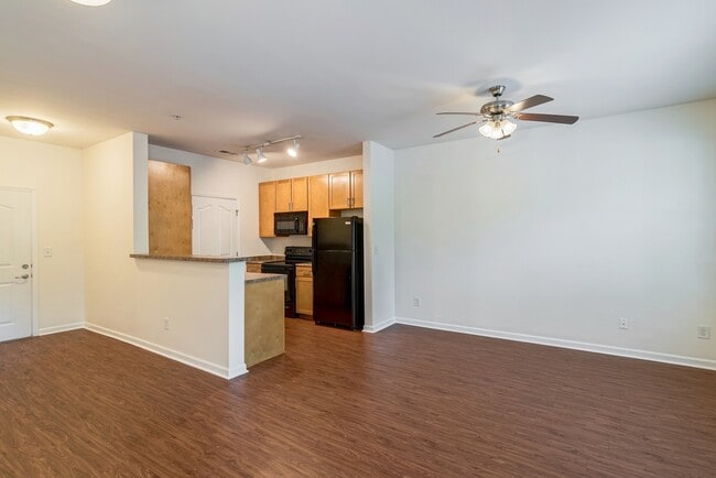 Building Photo - Ridgeway 32