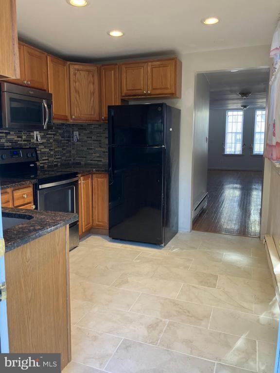 Building Photo - 1920 Fontain St