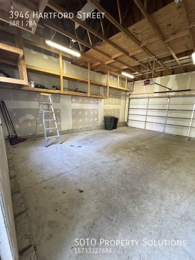 Building Photo - 3946 Hartford St