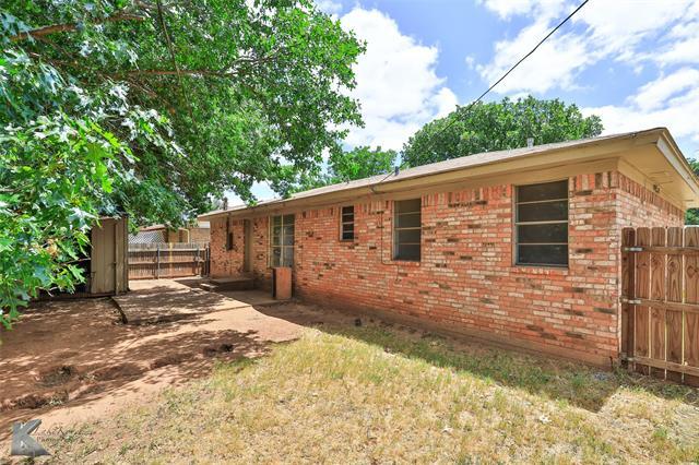 Building Photo - 2318 Westwood Dr