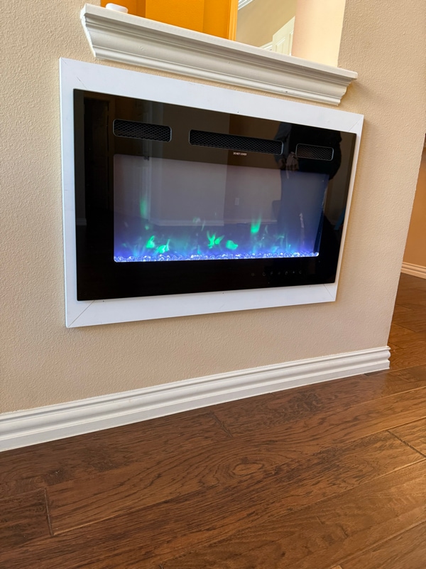 Building Photo - 5683 Hummingbird Ln