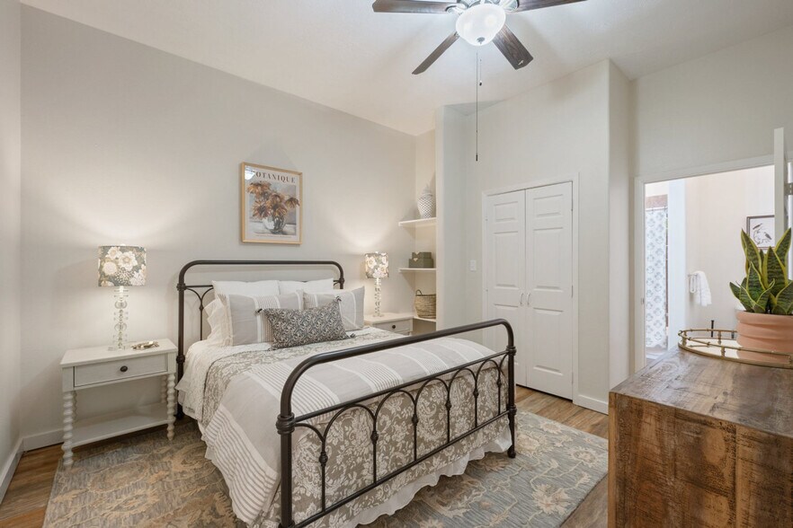 Building Photo - 6166 Imperial Loop Dr