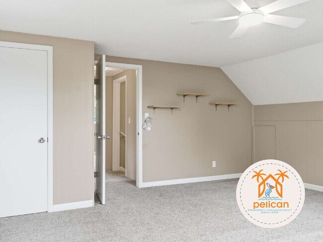 Building Photo - 4-Bedroom Home in a Prime Pensacola Location
