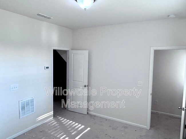 Building Photo - 2239 Chattering Lory Ln