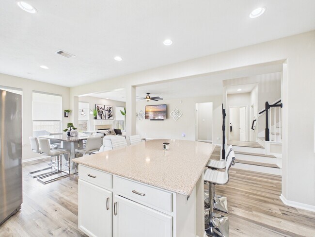 Building Photo - 9426 Russeff Field Ln