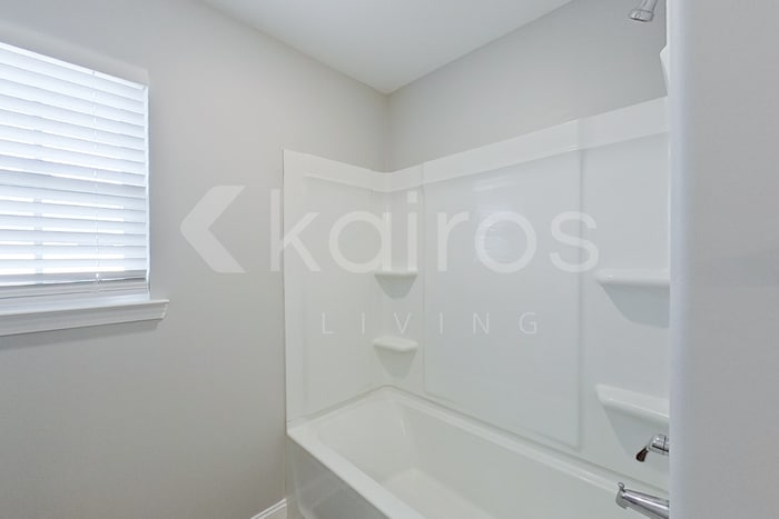 Building Photo - 110 Western Red Cedar Dr