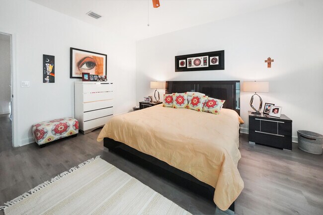 Building Photo - 4787 Navali Dr