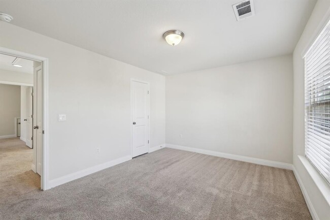Building Photo - 10418 Turnbull Loop