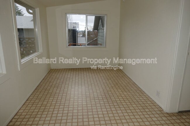 Building Photo - 602 N 65th St