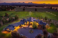 Building Photo - Stunning Tumalo Estate-6 Bed - 7.5 Bath ov...
