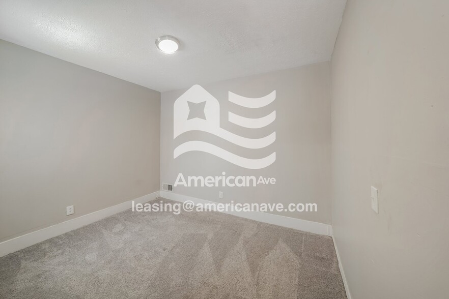 Building Photo - 31 Fair Pl