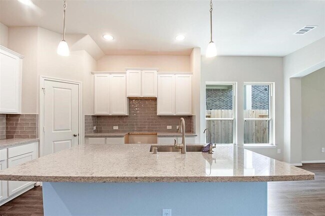 Building Photo - 1435 Cecilia Vines Dr