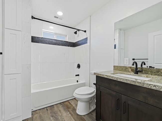 Building Photo - RES_O VAN DER WATT_14512