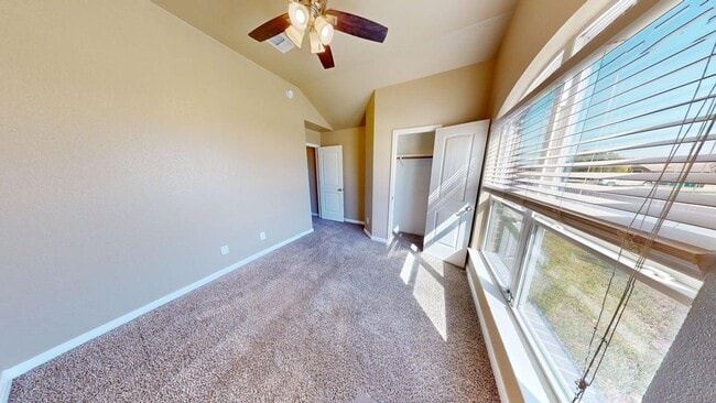 Building Photo - 307 Dober St