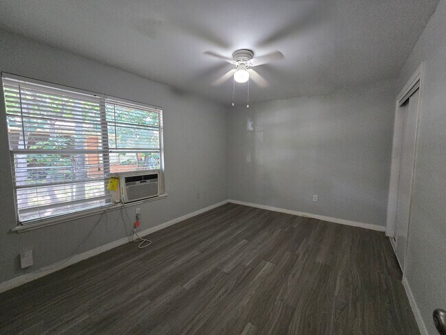 Building Photo - 4708 Red River St