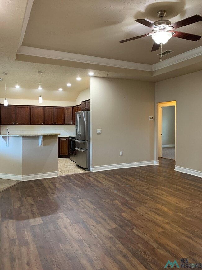 Building Photo - 116 Mariposa Dr