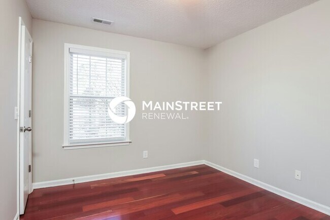 Building Photo - 4 Bedroom Pet-Friendly Home in Raleigh, NC with Main Street Renewal